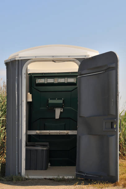 Portable Toilet Options We Offer in El Cerro, NM